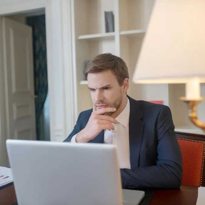 man krijg inzicht in lokale besluitvorming